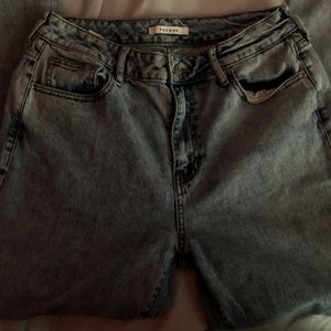 Cute PacSun Mom Jean